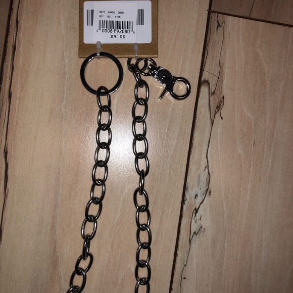 Chain - Picture 2 of 2